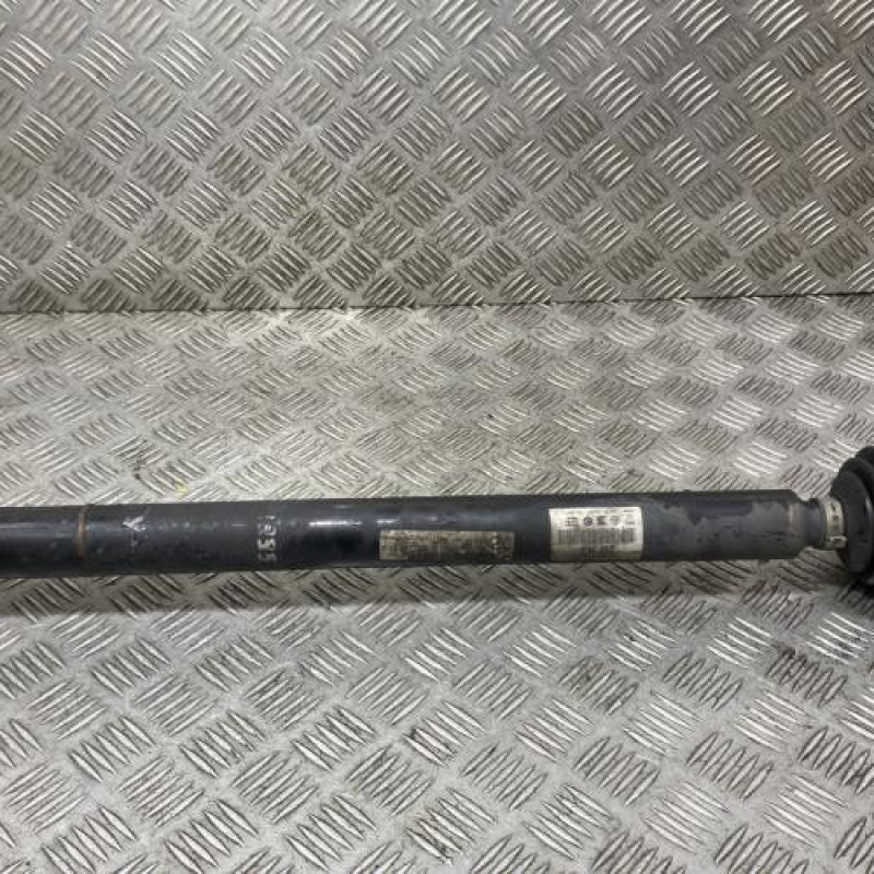 Cardan droit (transmission) VOLKSWAGEN PASSAT 5 Photo n°1