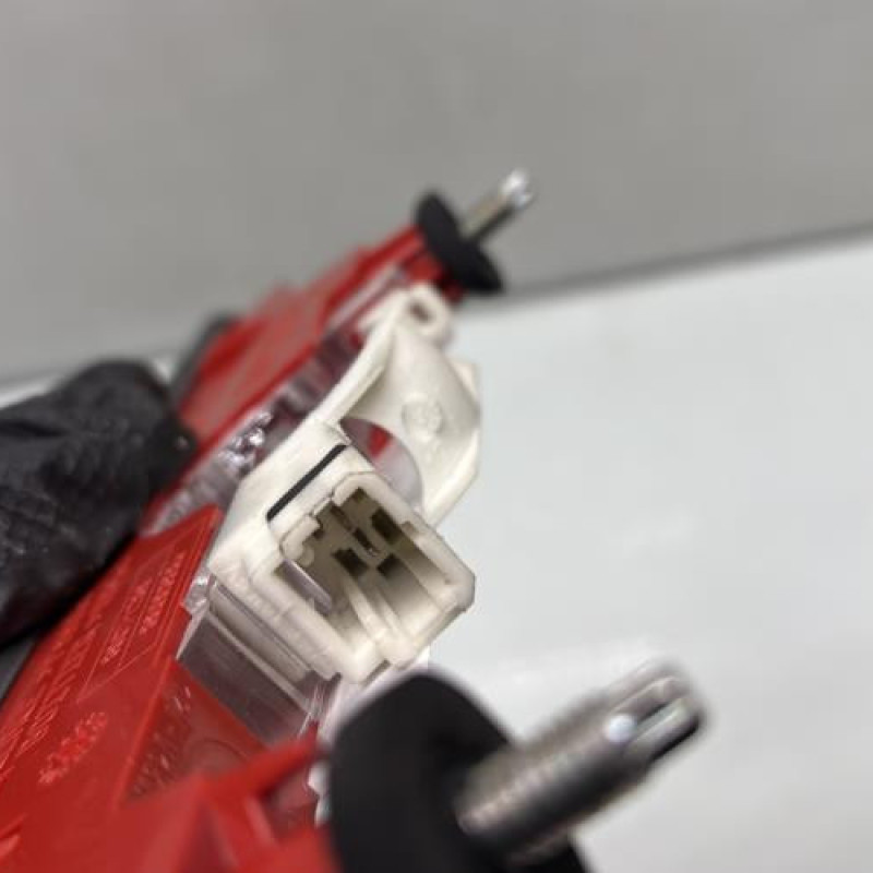 Feu arriere stop central CITROEN BERLINGO 2 Photo n°4