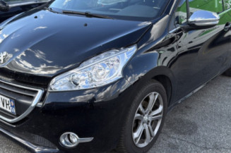 PEUGEOT 208 1 PHASE 1 1.2 VTI - 12V Photo n°1