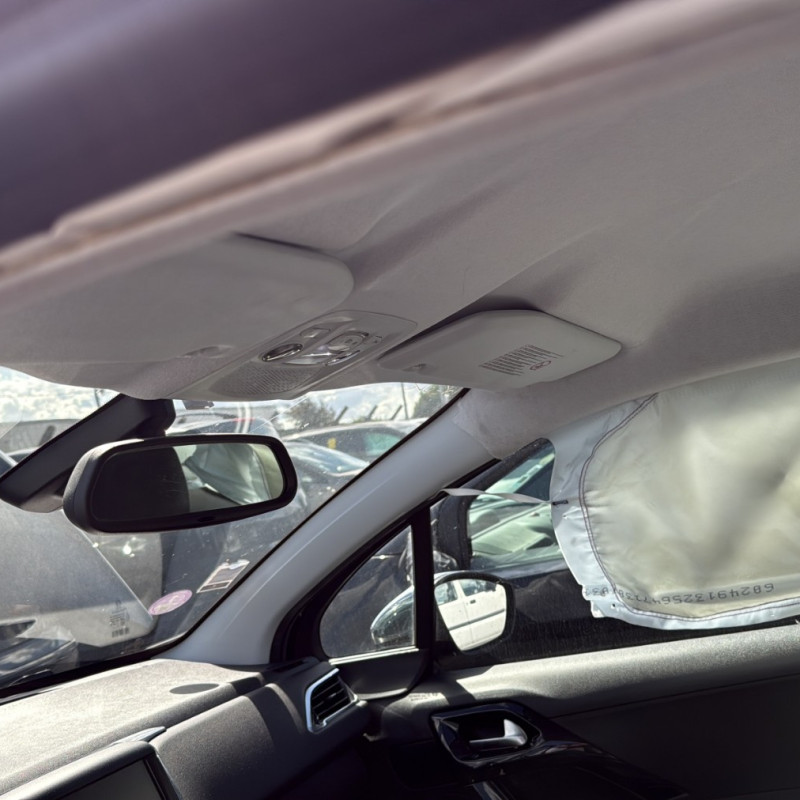 PEUGEOT 208 1 PHASE 1 1.2 VTI - 12V Photo n°14