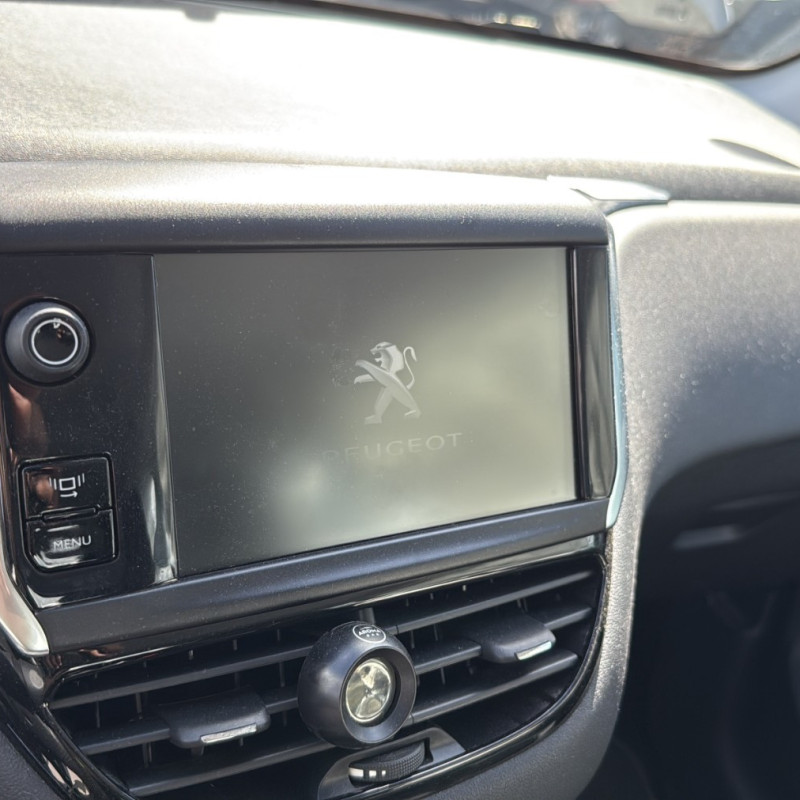 PEUGEOT 208 1 PHASE 1 1.2 VTI - 12V Photo n°15