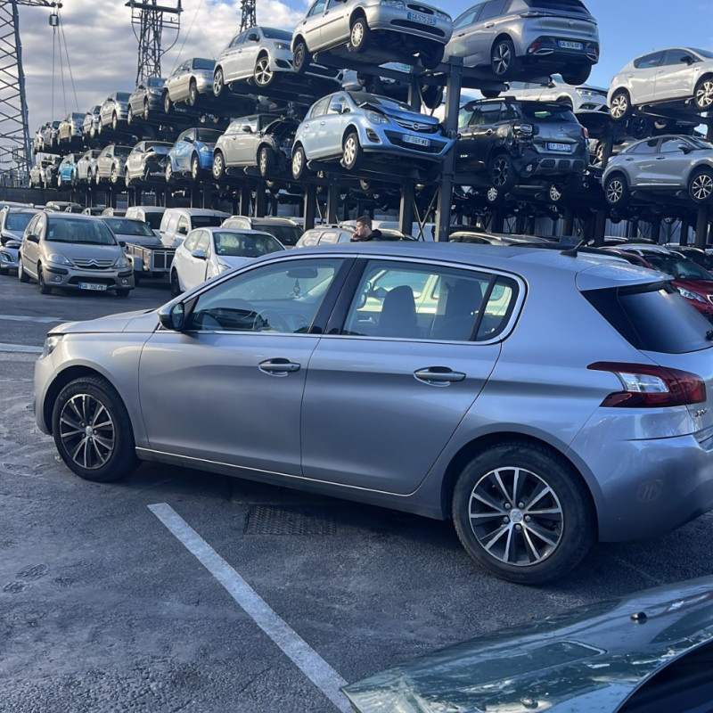 PEUGEOT 308 2 PHASE 2 1.2 PURETECH - 12V TURBO Photo n°4