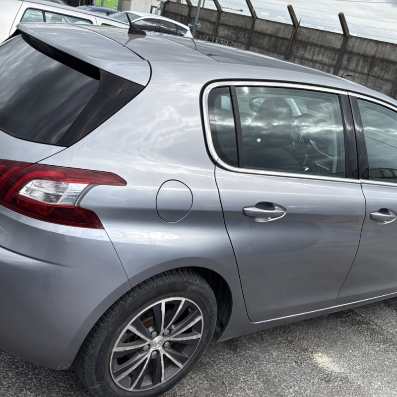 PEUGEOT 308 2 PHASE 2 1.2 PURETECH - 12V TURBO Photo n°18