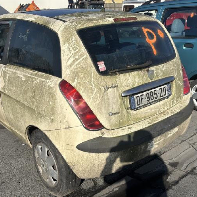 Aile avant gauche LANCIA YPSILON 4 Photo n°9