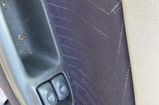 Aile avant droit RENAULT SCENIC 1