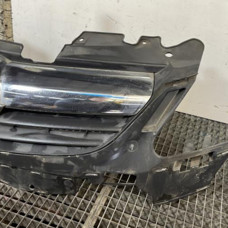 Calandre OPEL CORSA D Photo n°3