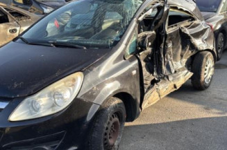 Capot OPEL CORSA D
