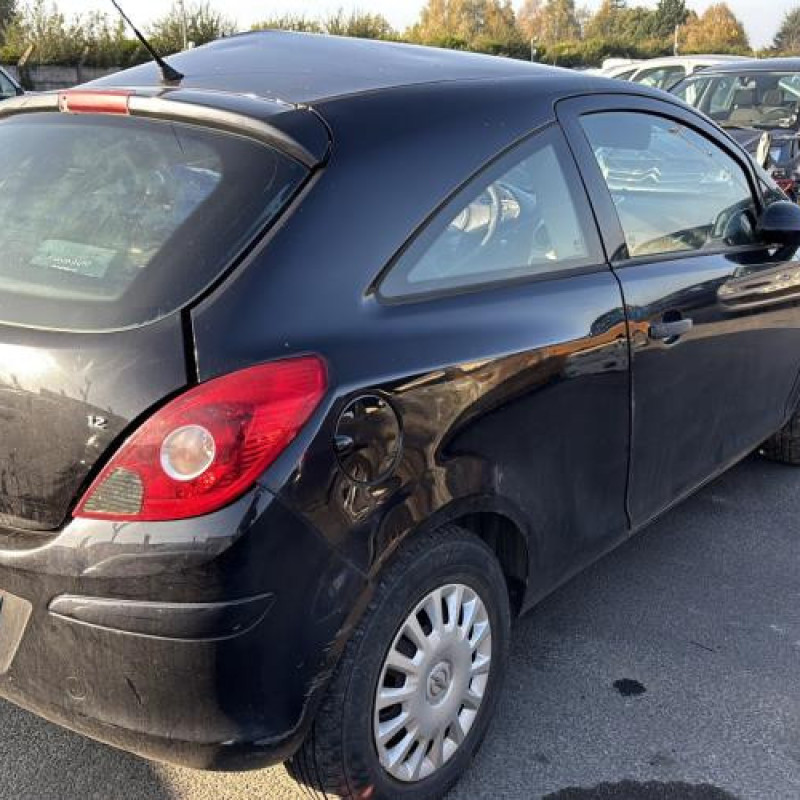 Capot OPEL CORSA D Photo n°12