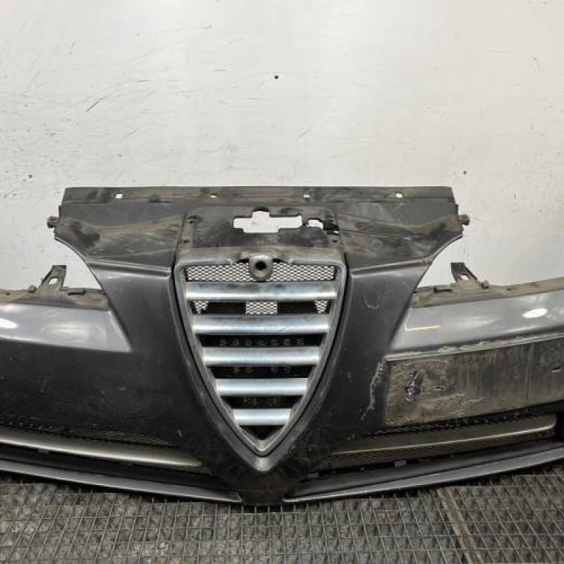 Pare choc avant ALFA ROMEO 166 Photo n°1