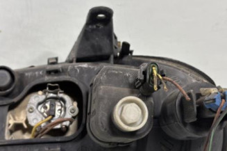 Optique avant principal droit (feux)(phare) OPEL TIGRA 1