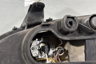 Optique avant principal droit (feux)(phare) OPEL TIGRA 1