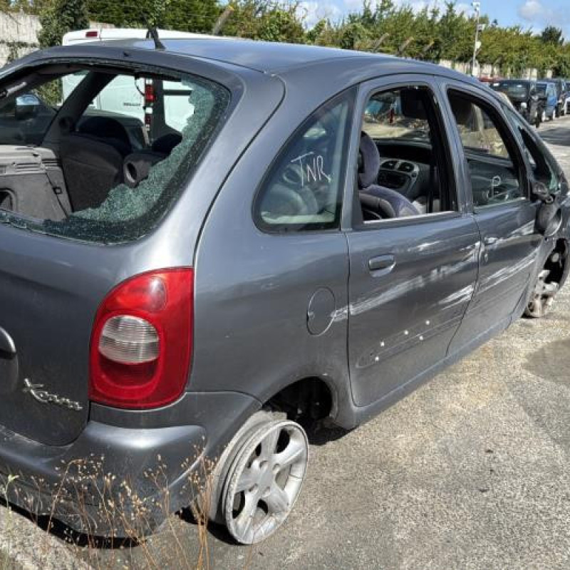 Optique avant principal gauche (feux)(phare) CITROEN XSARA PICASSO Photo n°12