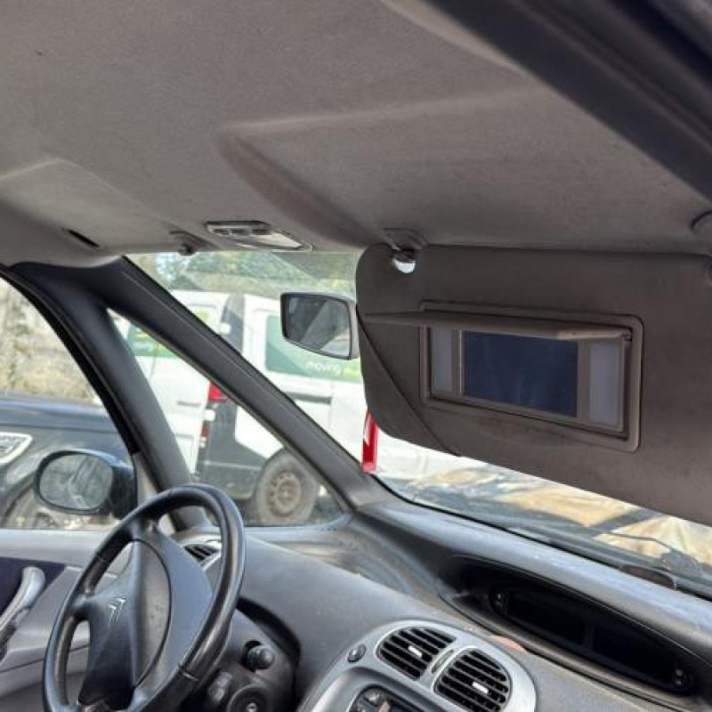 Optique avant principal gauche (feux)(phare) CITROEN XSARA PICASSO Photo n°18