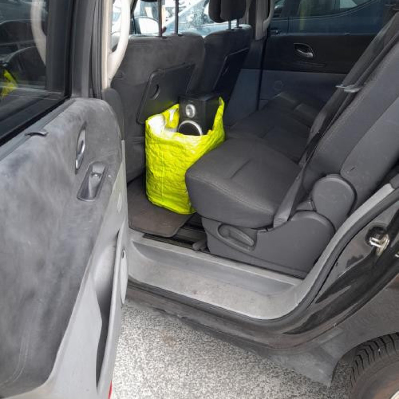 Pare choc avant RENAULT ESPACE 4 Photo n°16