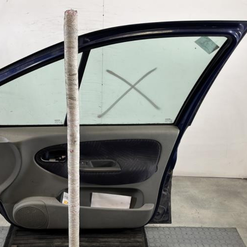 Porte avant droit RENAULT SCENIC 1 Photo n°7
