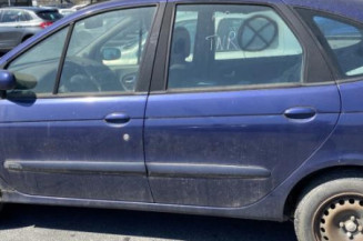 Porte avant droit RENAULT SCENIC 1