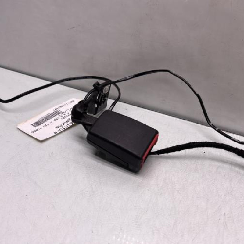 Attache ceinture arriere gauche JEEP CHEROKEE 4 Photo n°1