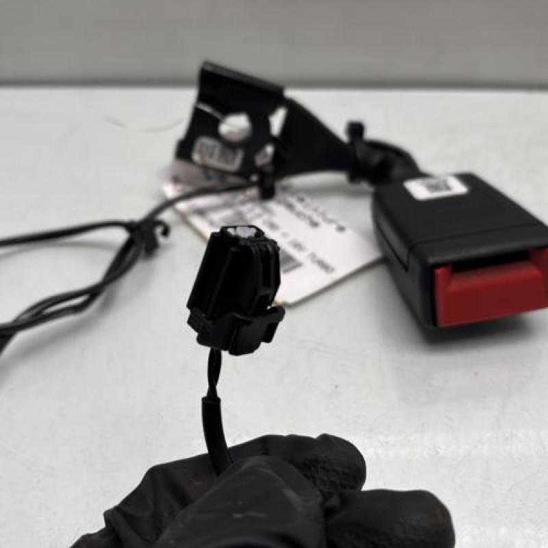 Attache ceinture arriere gauche JEEP CHEROKEE 4 Photo n°4