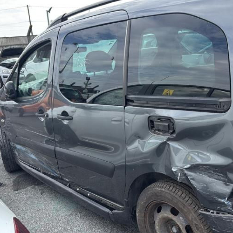 Attache ceinture arriere droit CITROEN BERLINGO 2 Photo n°11