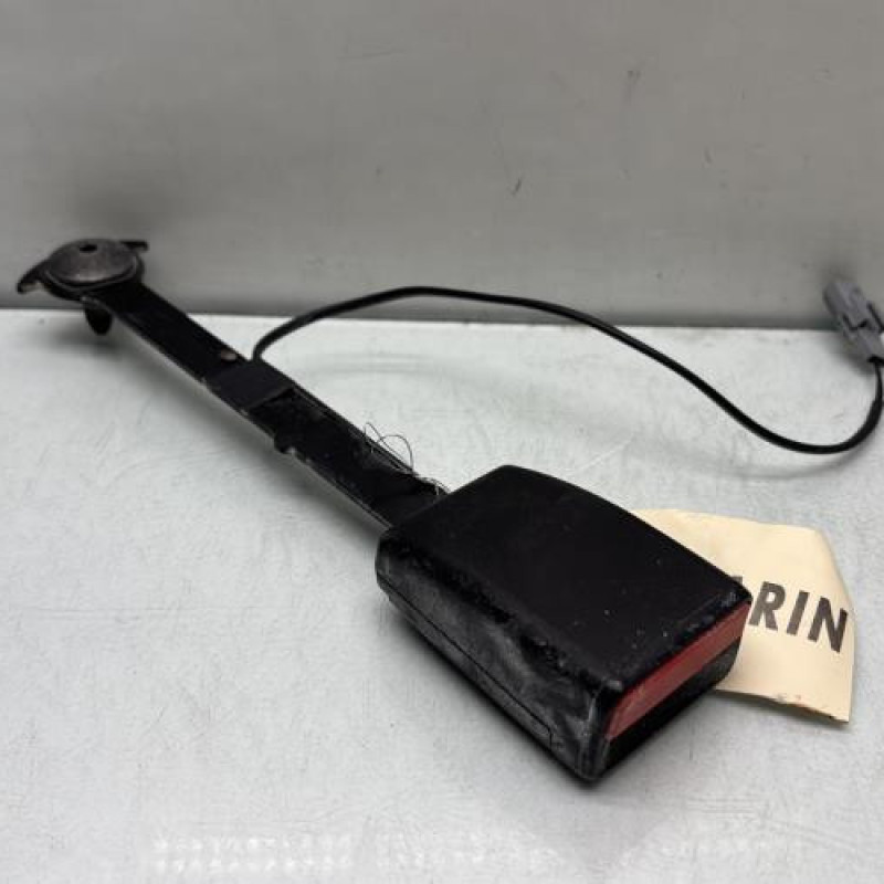 Attache ceinture avant droit RENAULT MEGANE 4 Photo n°2
