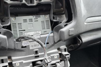 Attache ceinture avant droit RENAULT MEGANE 4