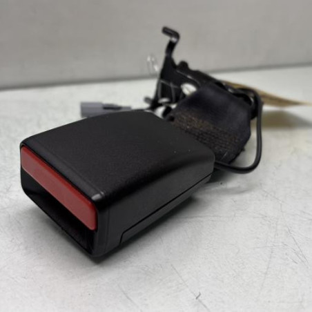 Attache ceinture arriere droit RENAULT MEGANE 4 Photo n°1