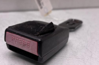 Attache ceinture arriere droit CITROEN C3 PICASSO Photo n°1