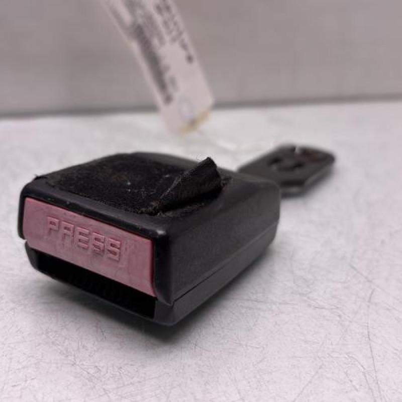 Attache ceinture arriere droit CITROEN C3 PICASSO Photo n°1