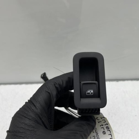 Interrupteur de leve vitre arriere gauche VOLKSWAGEN GOLF 8 Photo n°1