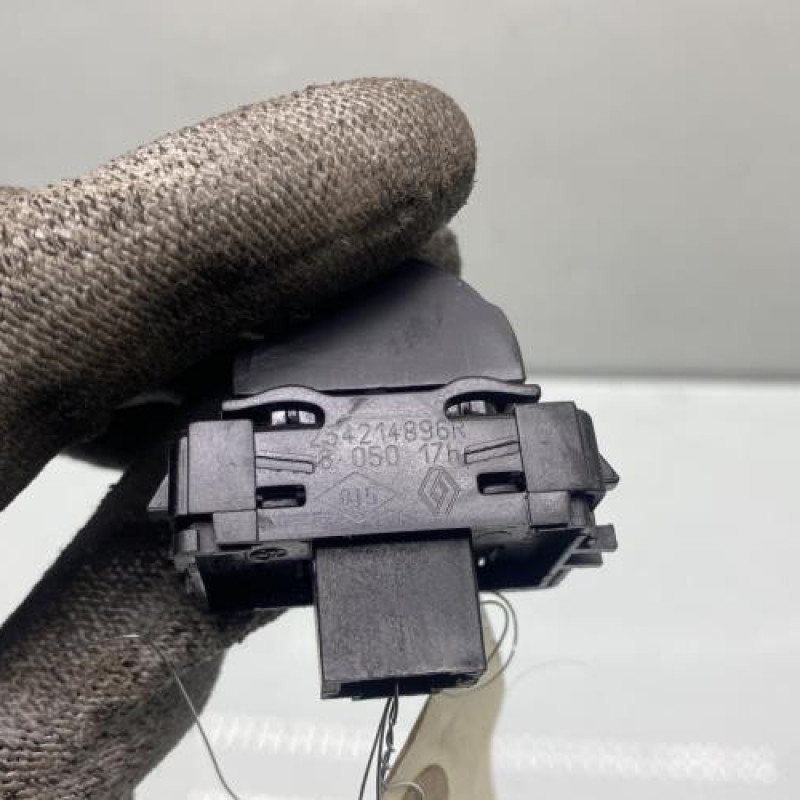 Interrupteur de leve vitre arriere droit RENAULT TALISMAN Photo n°4