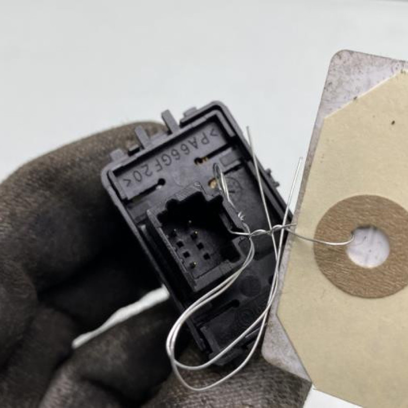 Interrupteur de leve vitre avant droit RENAULT TALISMAN Photo n°3