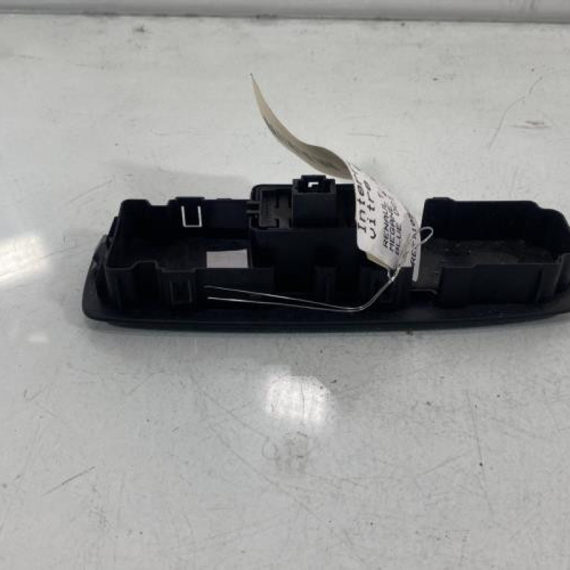 Interrupteur de leve vitre avant droit RENAULT MEGANE 4 Photo n°2