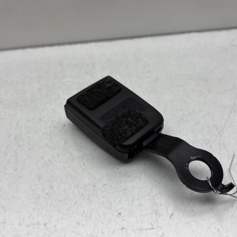 Attache ceinture avant droit DACIA DUSTER 1 Photo n°4