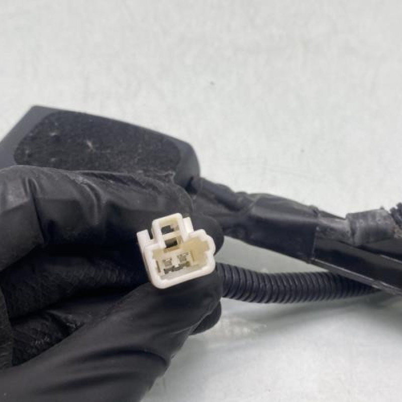 Attache ceinture avant gauche KIA CEE-D 2 Photo n°3