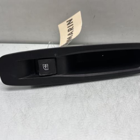 Interrupteur de leve vitre arriere droit RENAULT MEGANE 4 Photo n°1