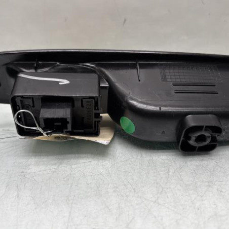 Interrupteur de leve vitre arriere droit RENAULT MEGANE 4