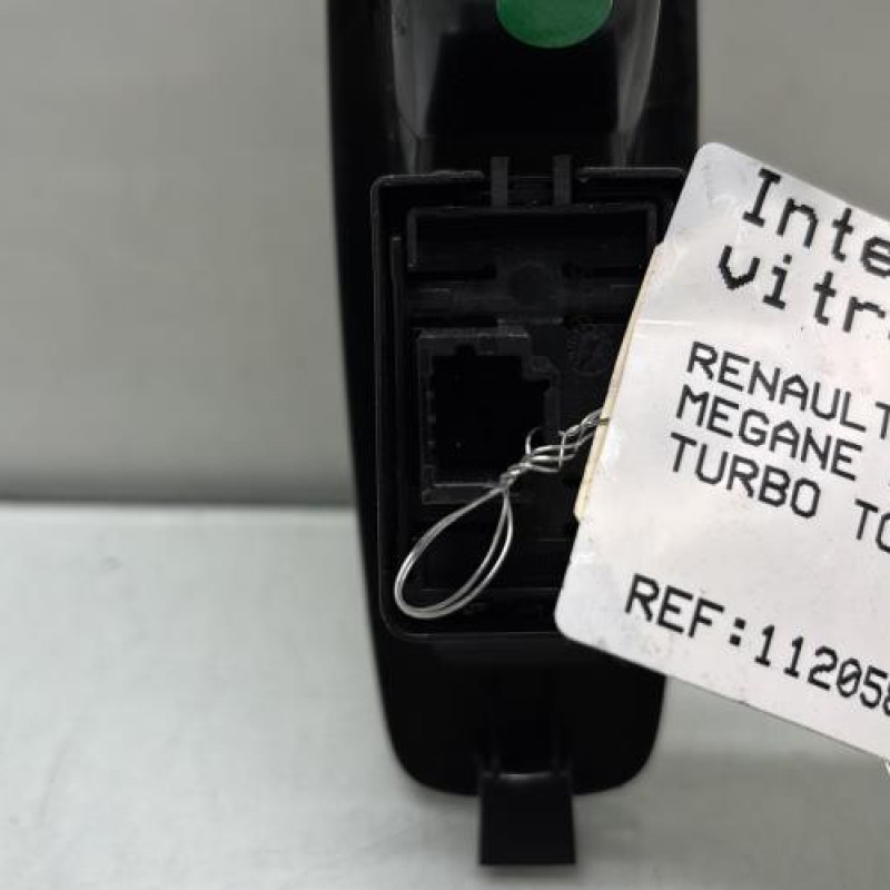 Interrupteur de leve vitre arriere droit RENAULT MEGANE 4 Photo n°3