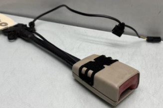 Attache ceinture avant droit SKODA SUPERB 2 Photo n°1
