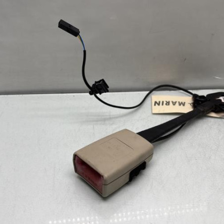 Attache ceinture avant droit SKODA SUPERB 2