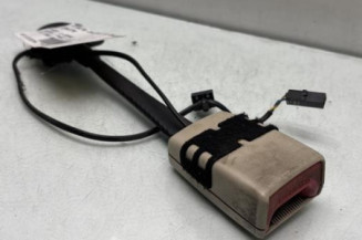 Attache ceinture avant gauche SKODA SUPERB 2 Photo n°1