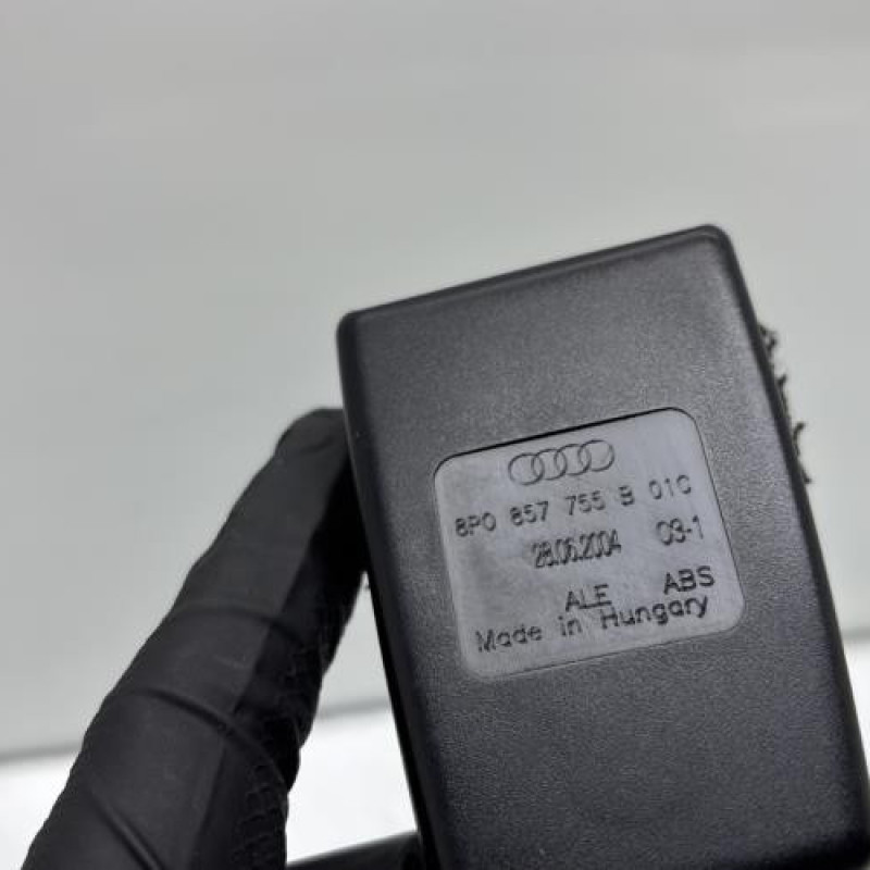 Attache ceinture avant gauche AUDI A3 2 Photo n°4