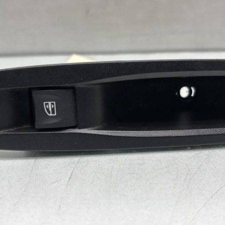 Interrupteur de leve vitre arriere droit RENAULT MEGANE 4 Photo n°1