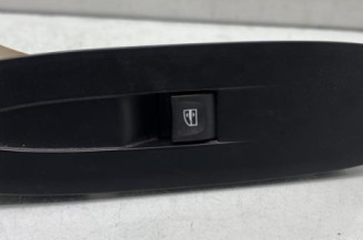 Interrupteur de leve vitre avant droit RENAULT MEGANE 4 Photo n°1