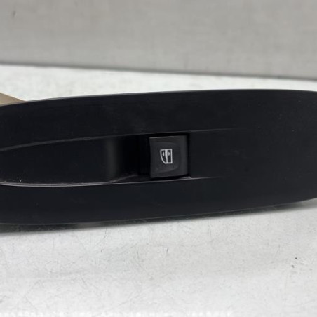 Interrupteur de leve vitre avant droit RENAULT MEGANE 4 Photo n°1