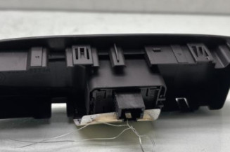 Interrupteur de leve vitre avant droit RENAULT MEGANE 4