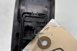 Interrupteur de leve vitre avant droit RENAULT MEGANE 4