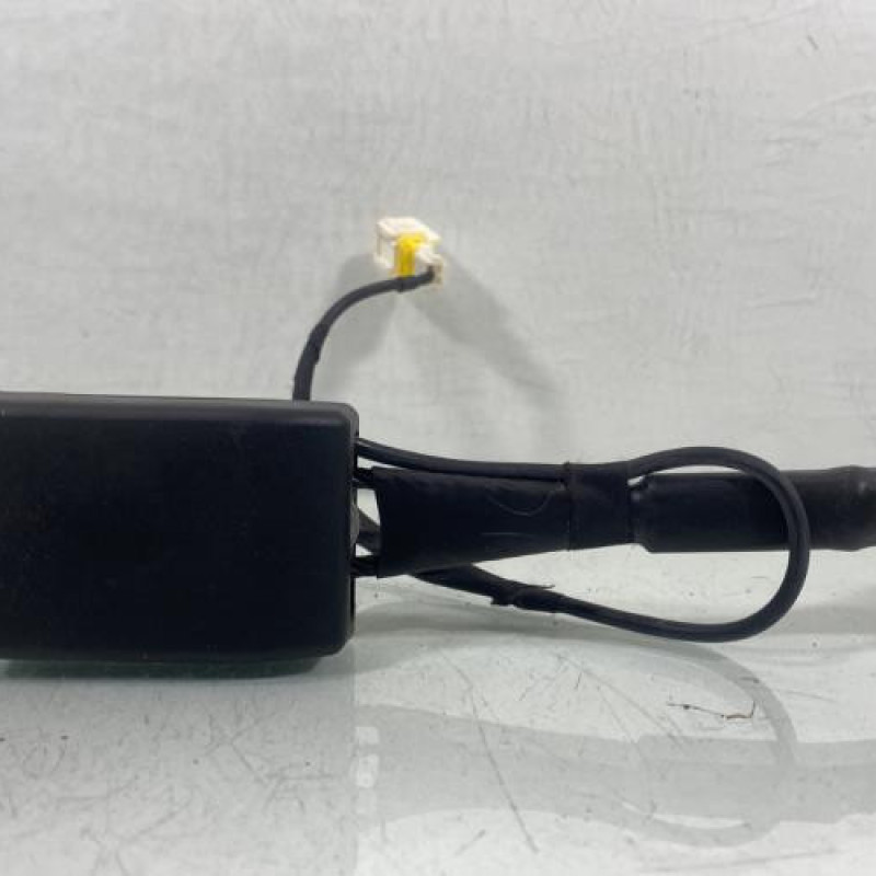 Attache ceinture avant gauche CITROEN JUMPY 3 M Photo n°4