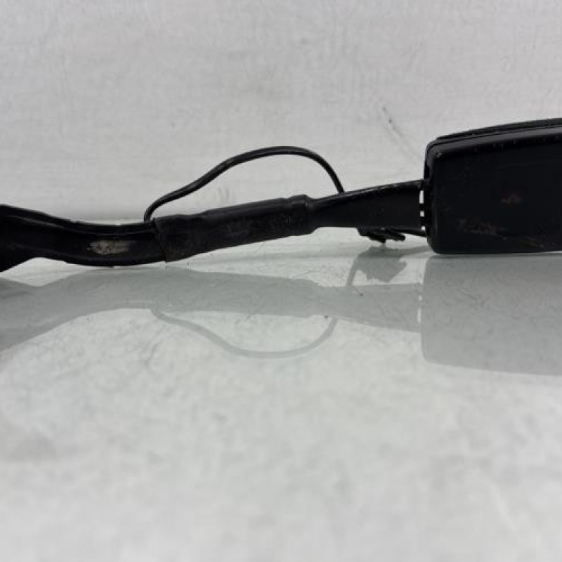 Attache ceinture avant gauche VOLKSWAGEN GOLF 6 Photo n°3