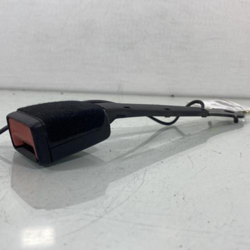 Attache ceinture avant gauche VOLKSWAGEN POLO 6 Photo n°3