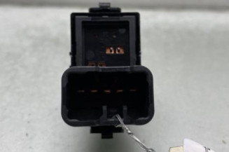 Interrupteur de leve vitre arriere droit MITSUBISHI SPACE STAR 3